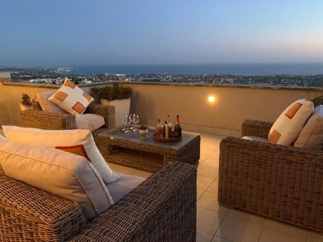 Apartamento Beau Views Seven Peyia Exterior foto